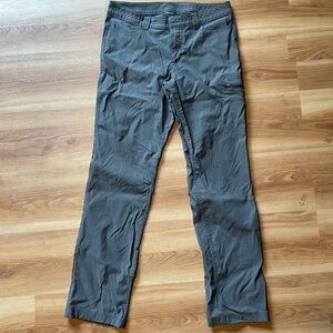 Eddie Bauer Guide Hiking Pants